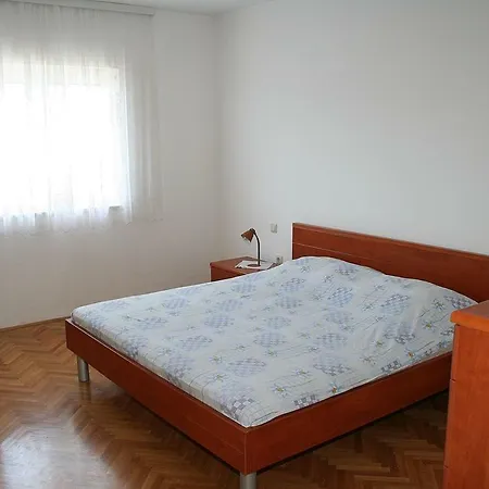 بيت ضيافة With A Parking Space Omis 12194 دوغي رات