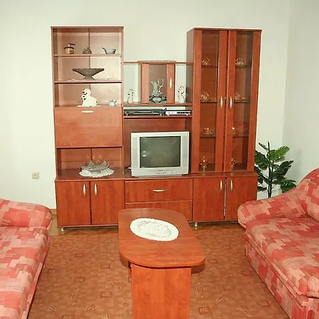 بيت ضيافة With A Parking Space Omis 12194